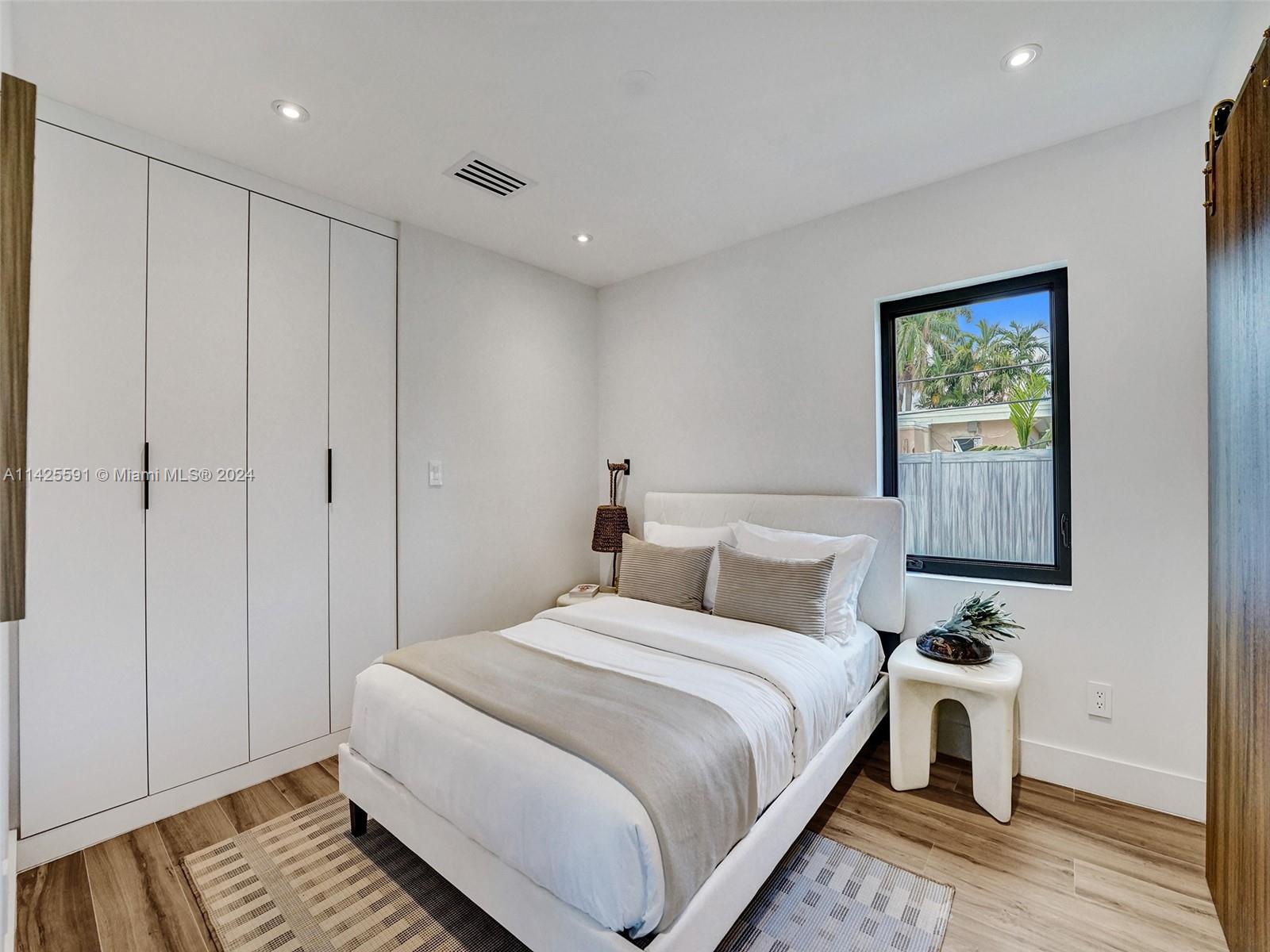 HIGHLAND WOODS SEC 4 - Residential