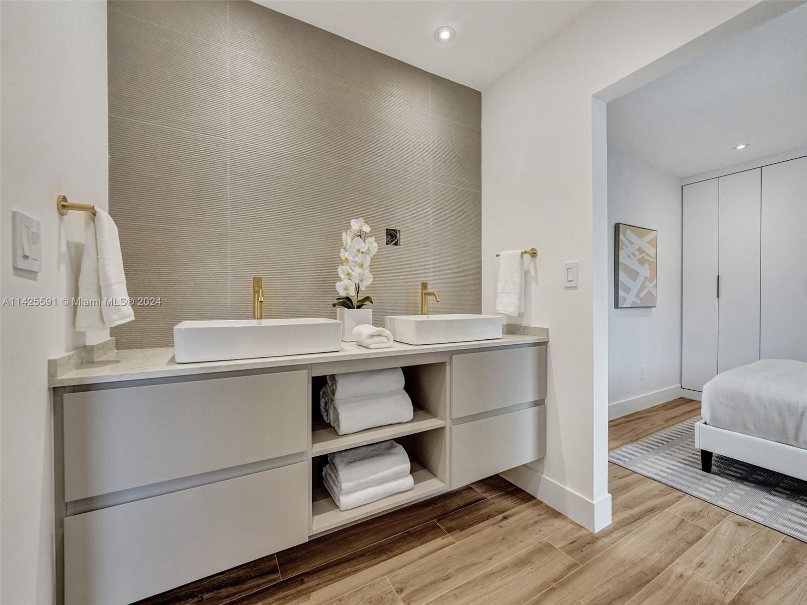 HIGHLAND WOODS SEC 4 - Residential