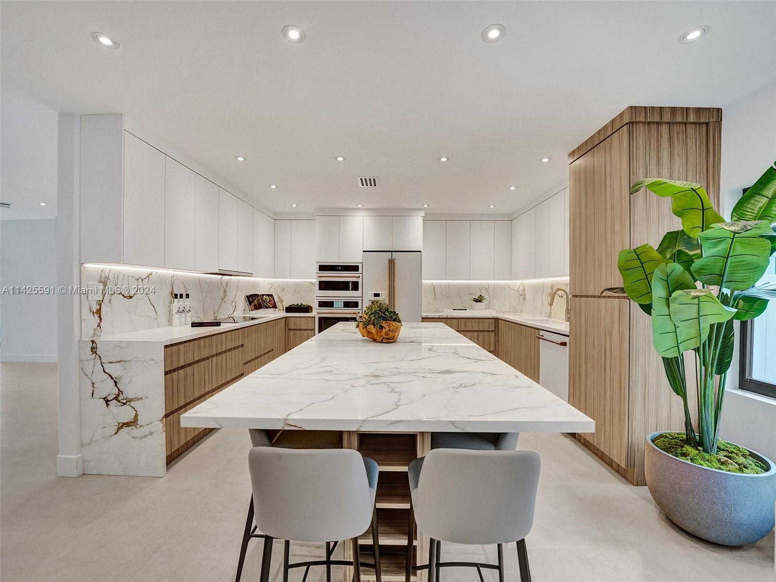 HIGHLAND WOODS SEC 4 - Residential