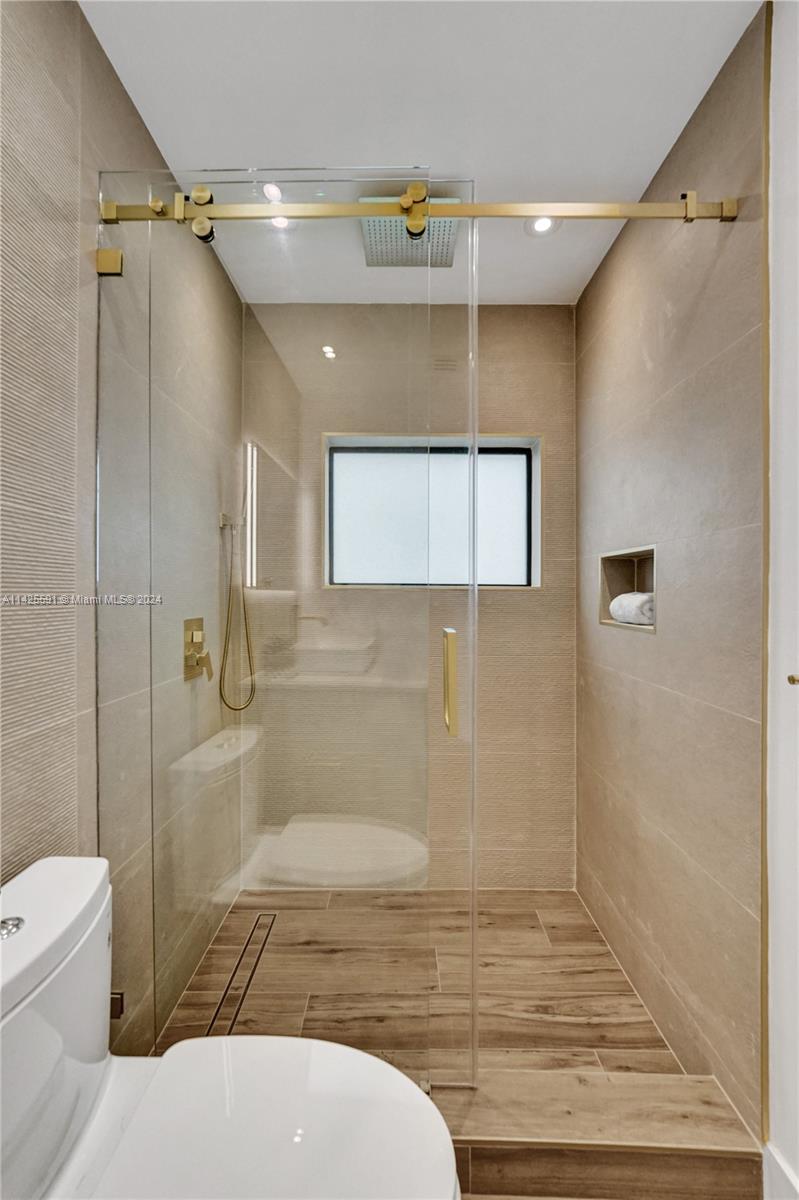 HIGHLAND WOODS SEC 4 - Residential