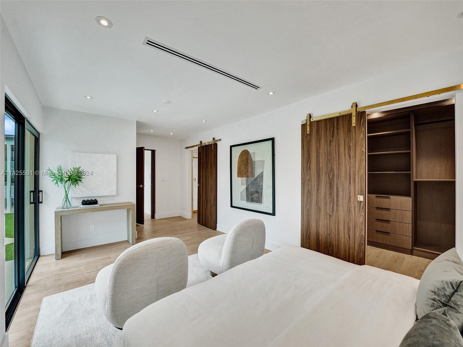 HIGHLAND WOODS SEC 4 - Residential