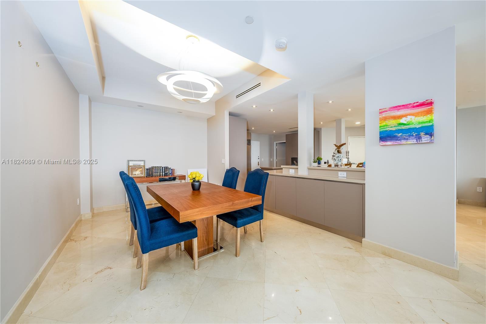 9559 Collins Ave SPH-G