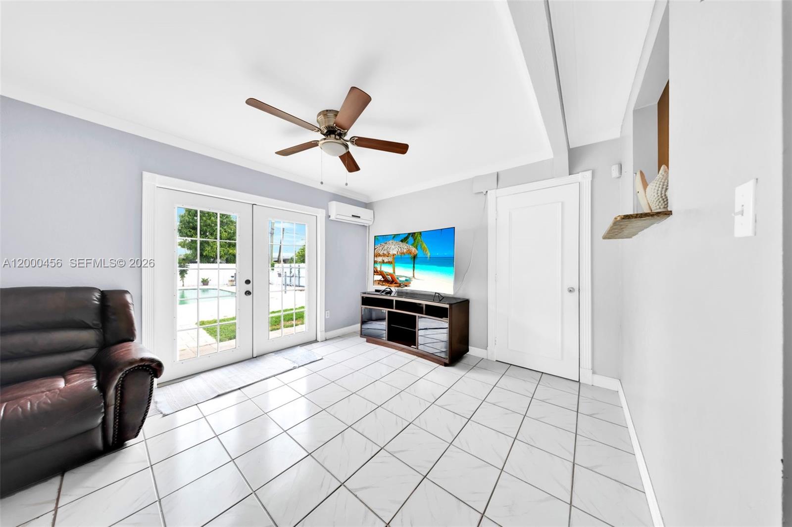 THE TROPICS AMD - Residential