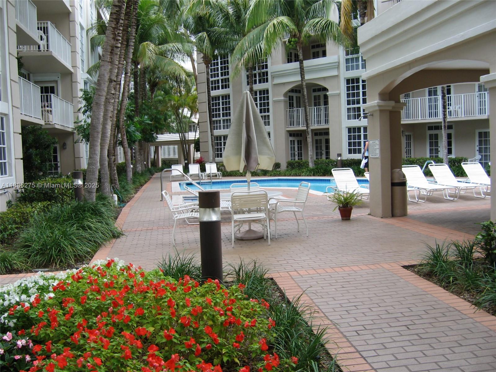 UNIVERSITY INN CONDO - Residential