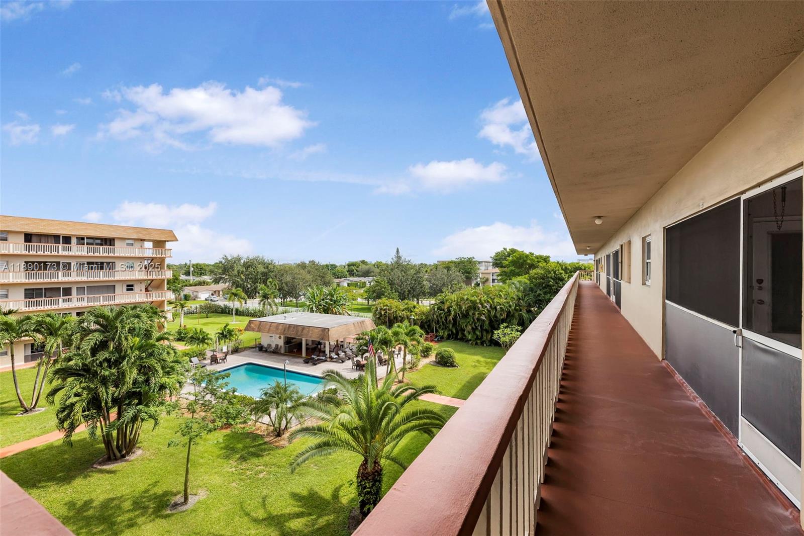 BEVERLY HILLS CONDO NUMBE - Residential