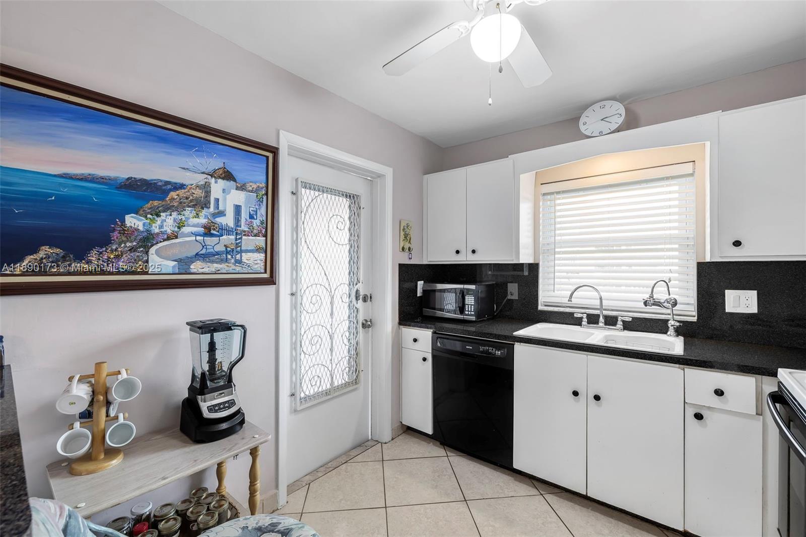 BEVERLY HILLS CONDO NUMBE - Residential