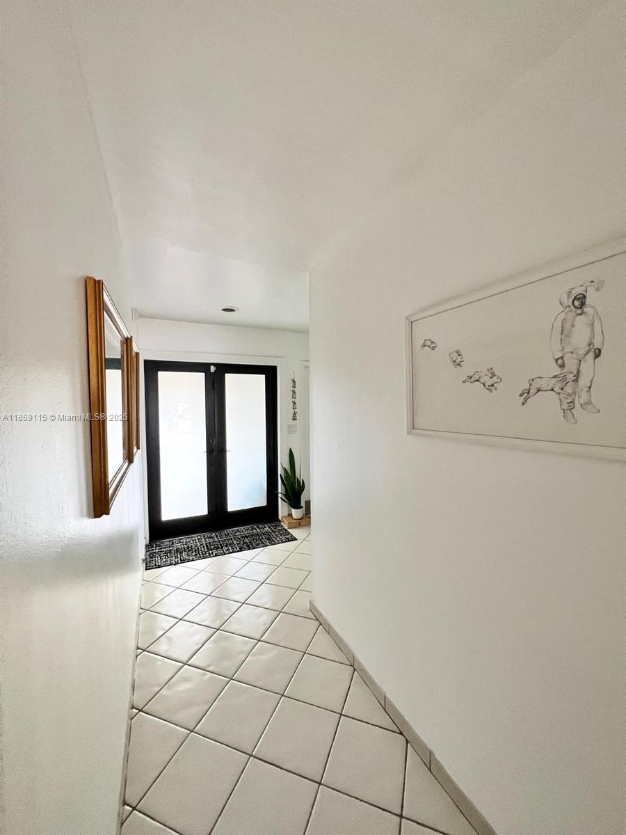 VILLAS ON THE GREEN - Residential