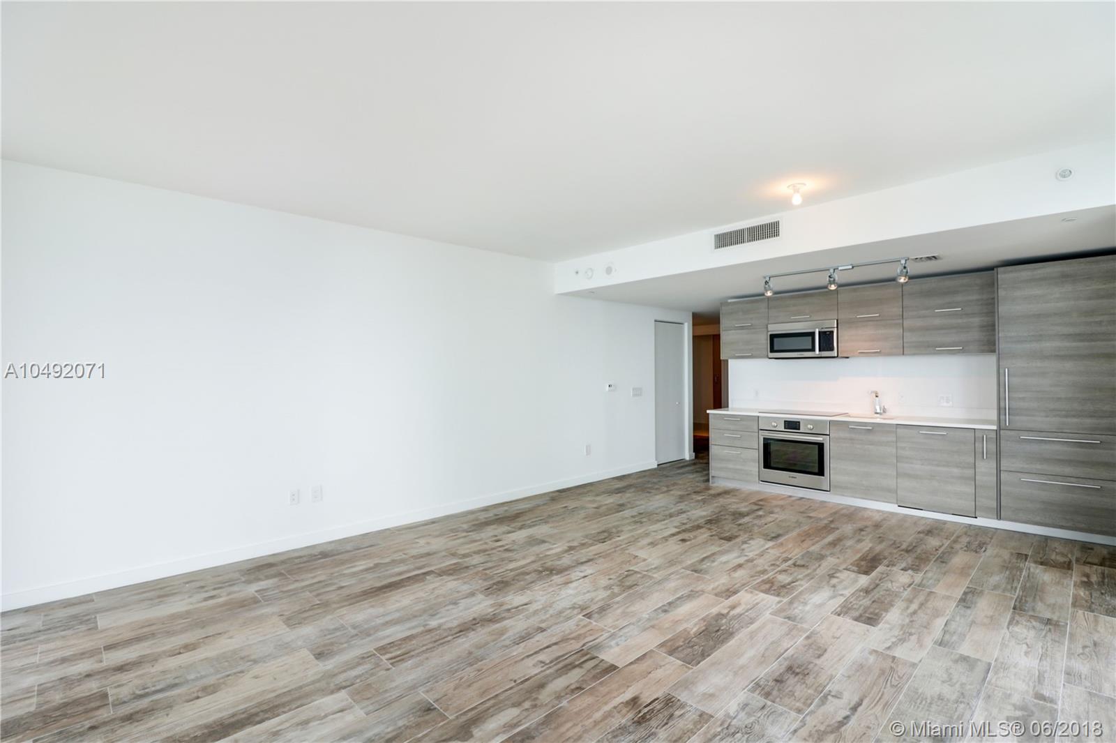 PARAISO BAY CONDO - Residential Lease