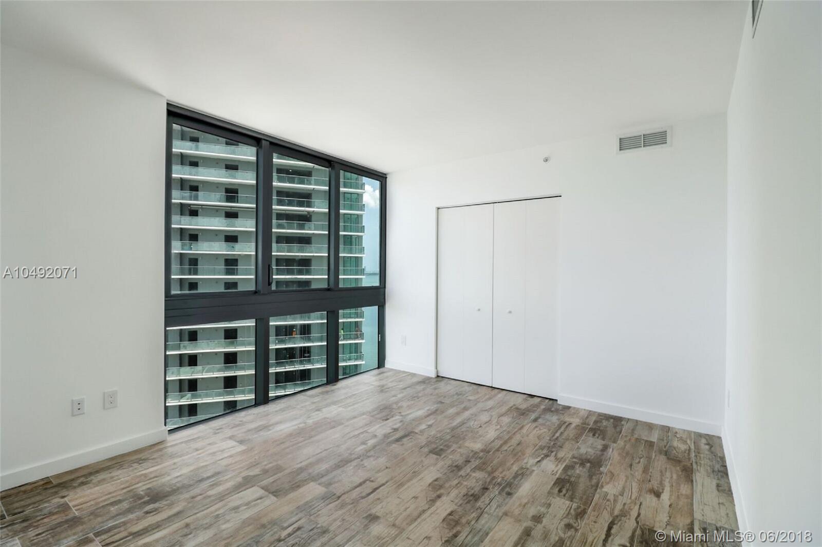 PARAISO BAY CONDO - Residential Lease