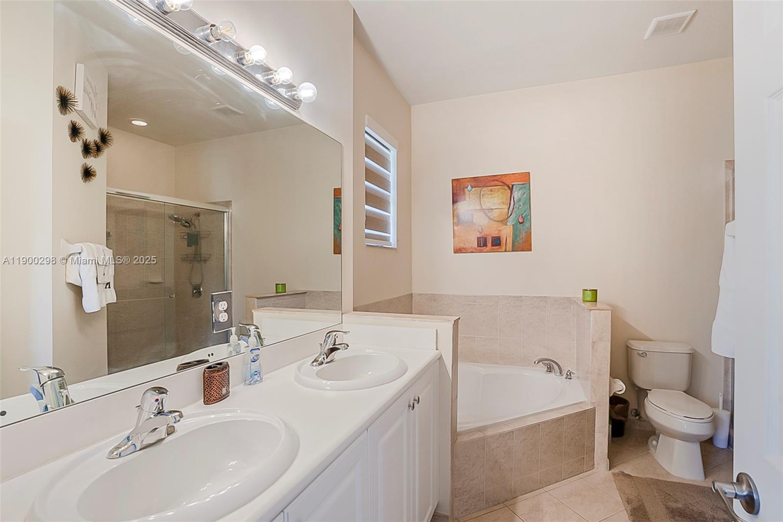 SILVER PALM EAST SEC THRE - Residential