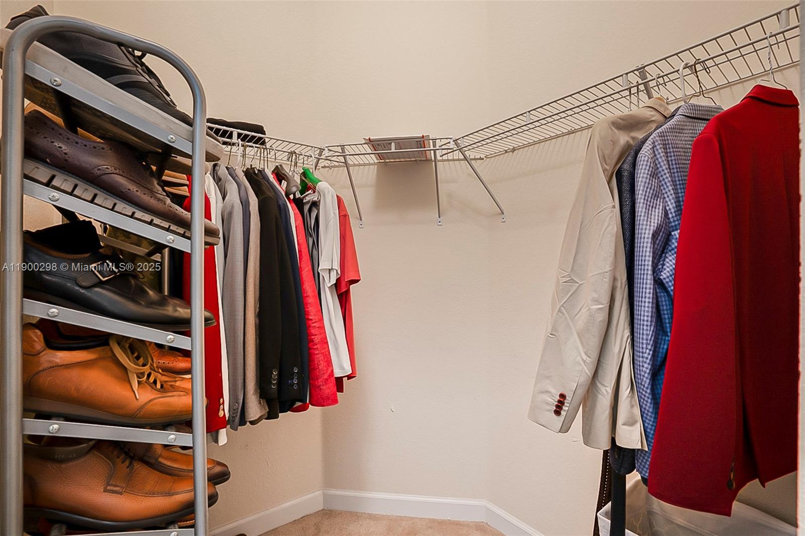 SILVER PALM EAST SEC THRE - Residential