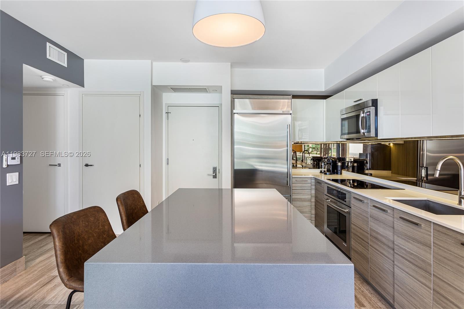 1300 Brickell Bay Dr 1102