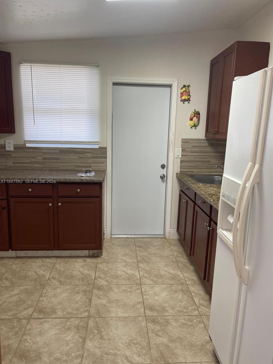 University Lakes community - Residential