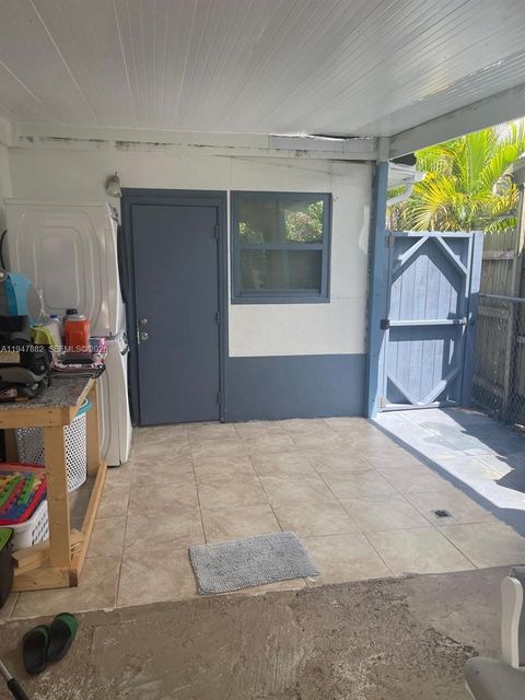 13110 SW 10th ST Miami FL 33184