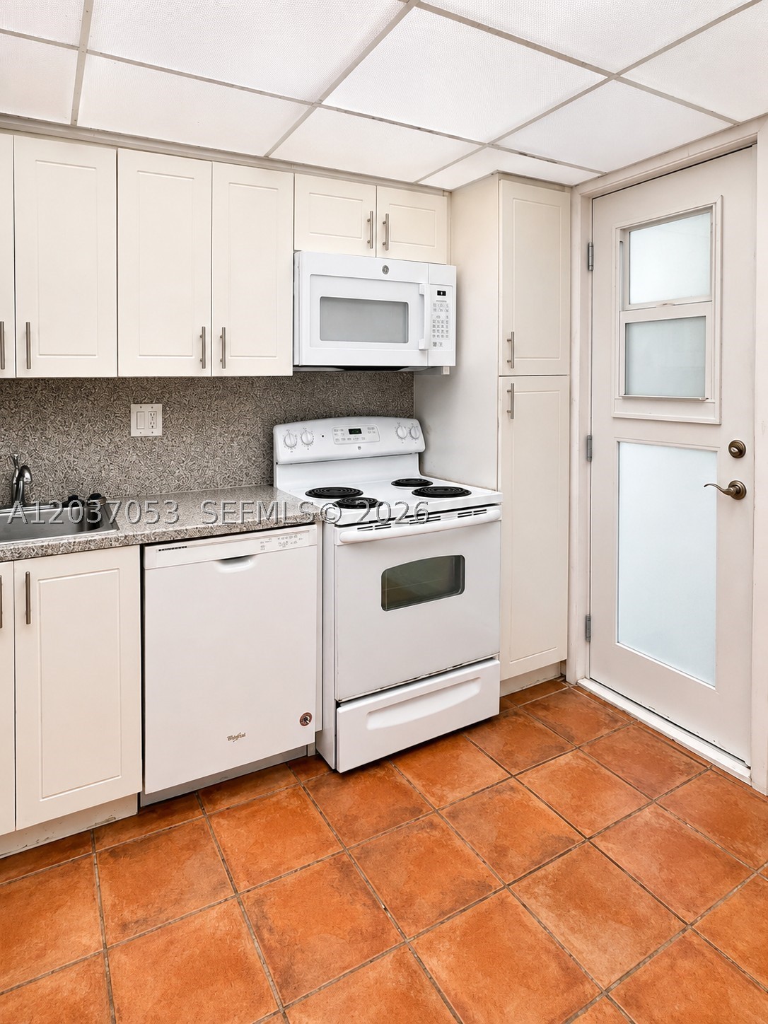 240 Galen Dr 214