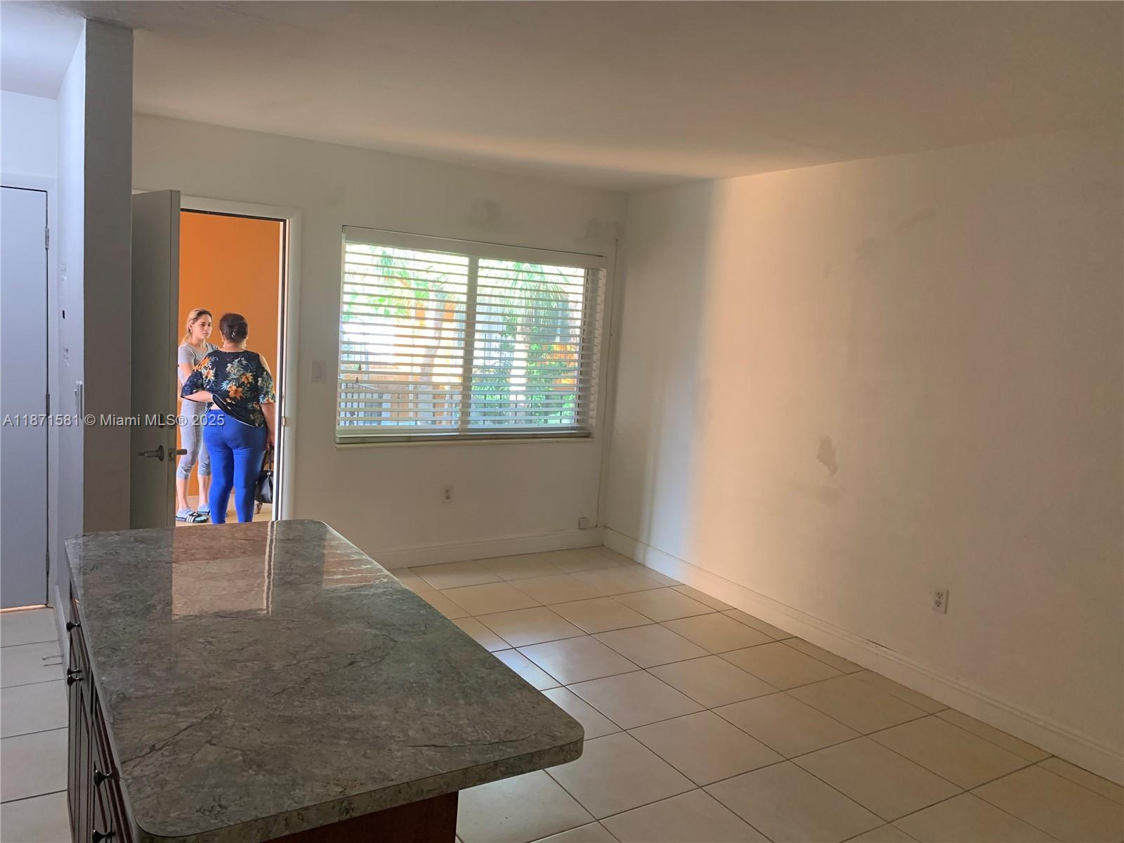 HIDEAWAY CONDO - Residential