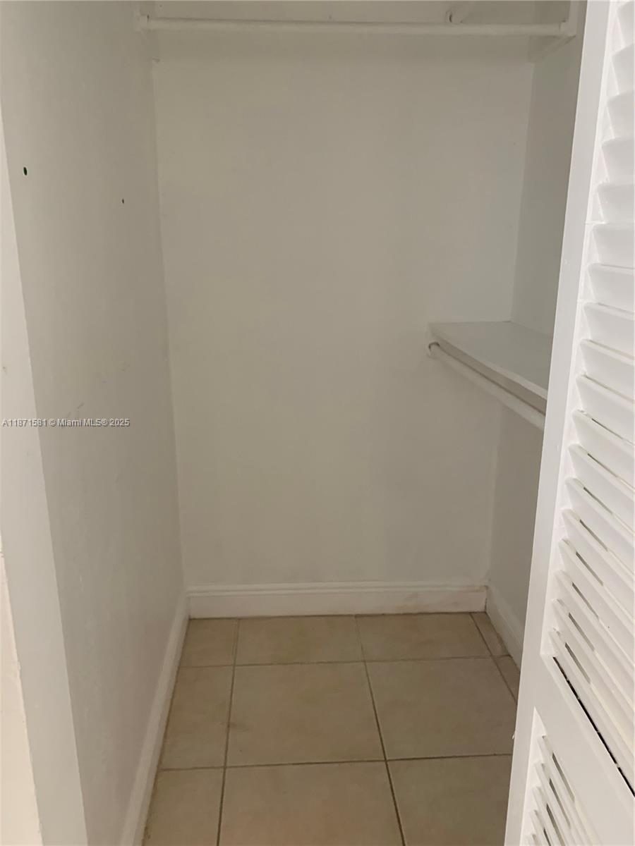 HIDEAWAY CONDO - Residential