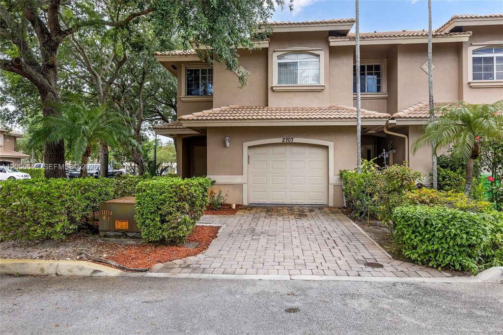 Photo of 2707 NW 80th Ave, Sunrise, FL 33322 (MLS # A12006518)