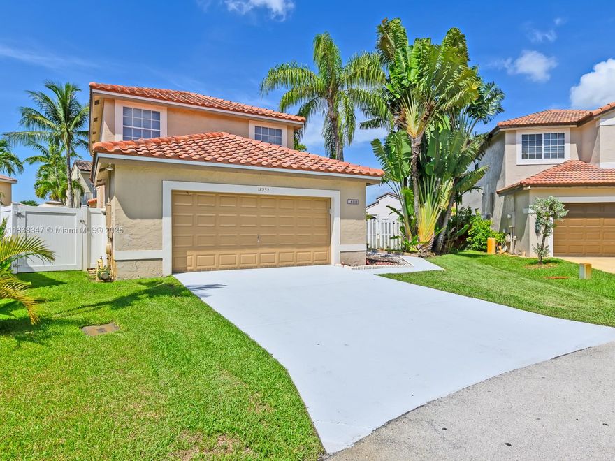 WELCOME HOME TO THIS 4/3 POOL HOME in magnificent Pembroke Pines This home Features NEW ROOF INSTALLED IN 2022, New Water Heater Installed in 2024, brand New Modern
Kitchen, 1 bed 1 bath downstairs master bedroom upstairs, 2 car garage, large screen patio, fenced backyard, child
safe pool screened gate and so much more...