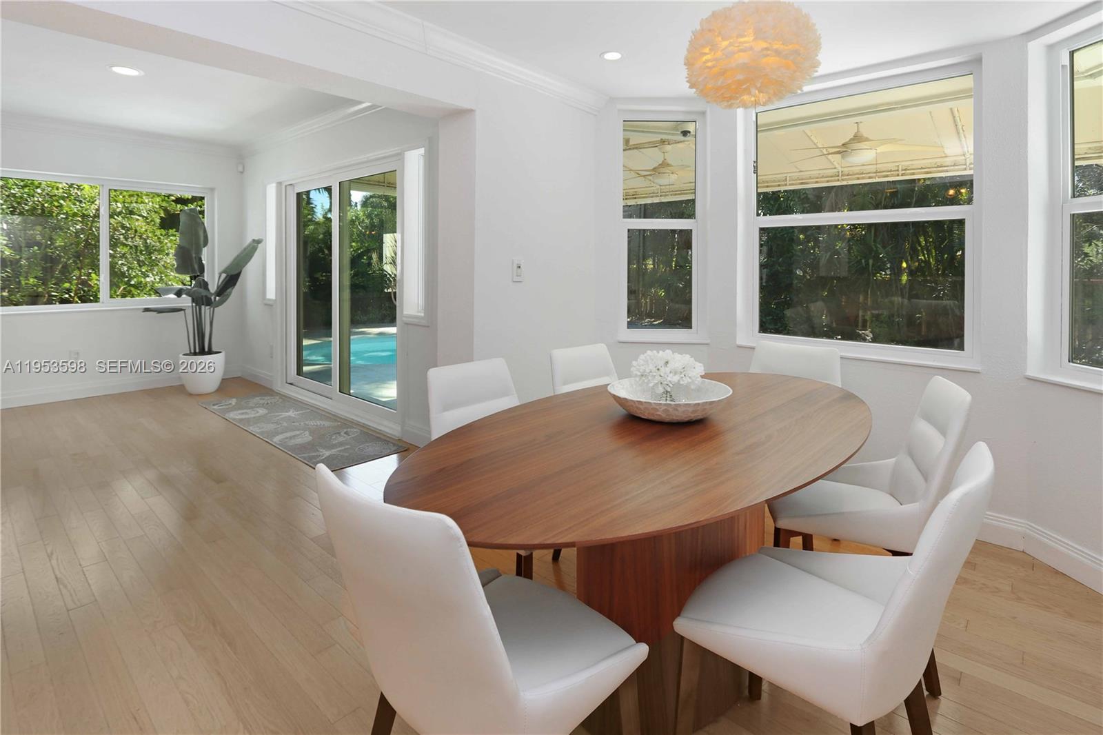 HOLLYWOOD LAKES SECTION - Residential