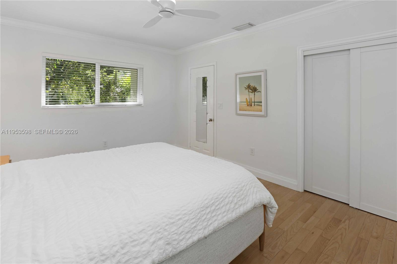 HOLLYWOOD LAKES SECTION - Residential