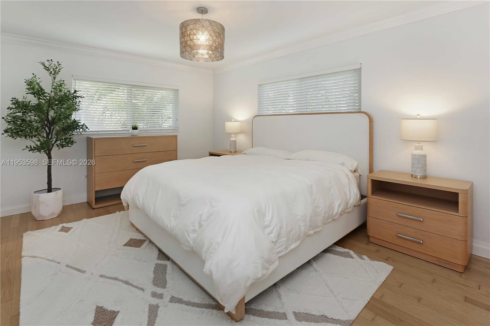 HOLLYWOOD LAKES SECTION - Residential