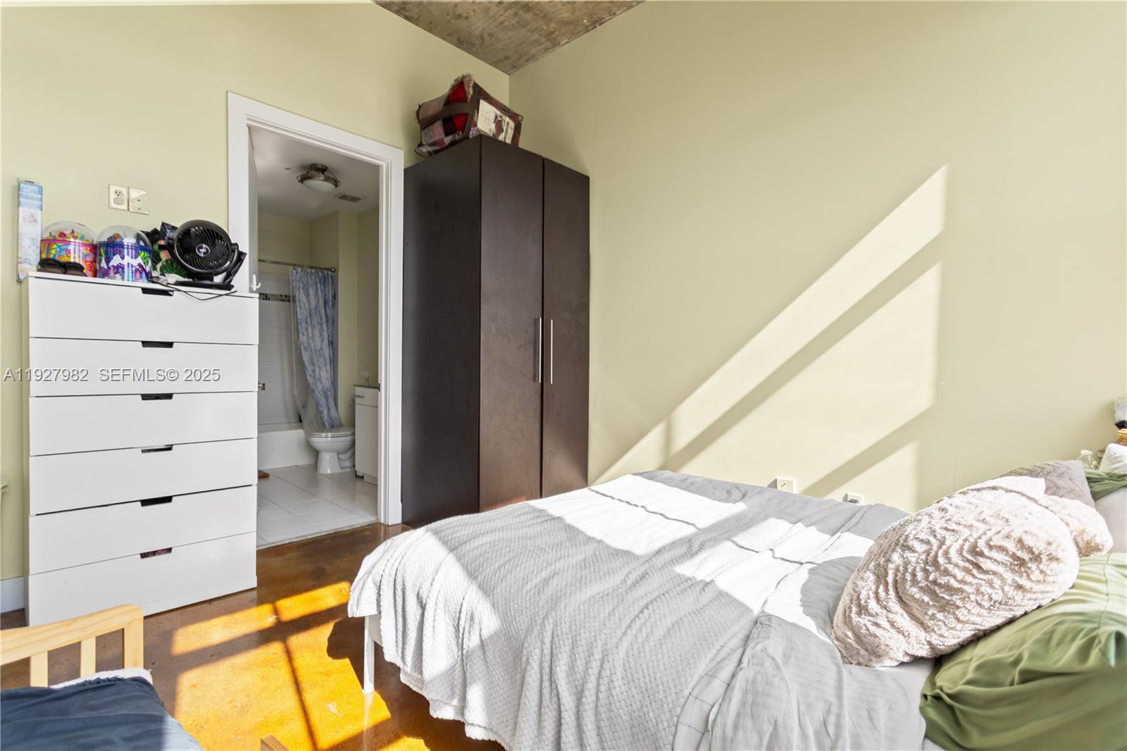 SKYLOFTS CONDO - Residential