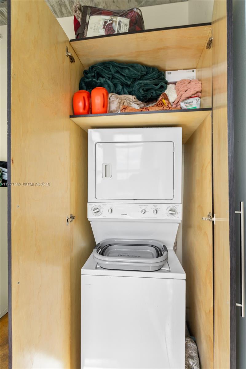 SKYLOFTS CONDO - Residential