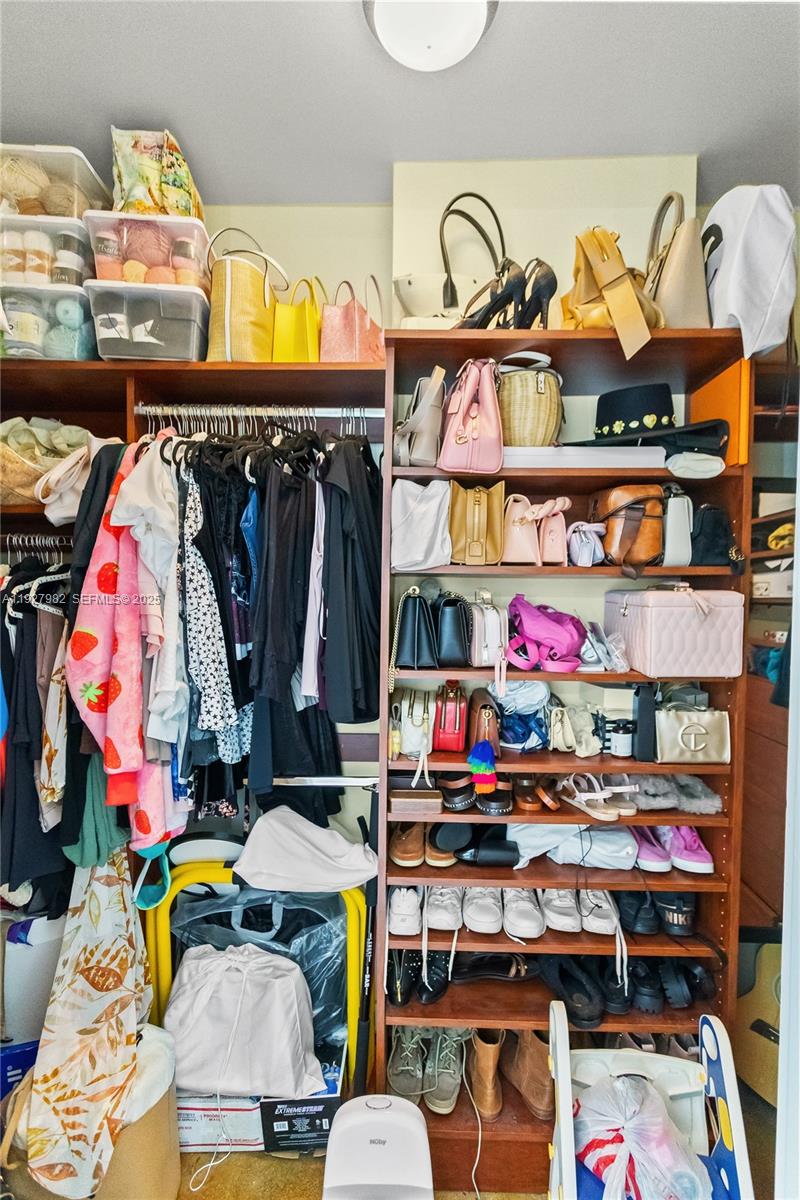 SKYLOFTS CONDO - Residential