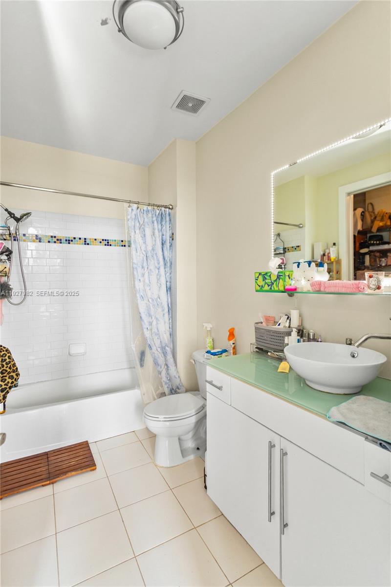 SKYLOFTS CONDO - Residential