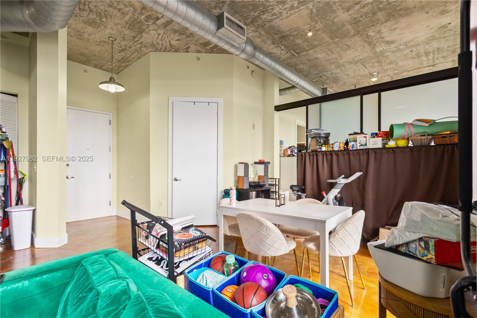 SKYLOFTS CONDO - Residential