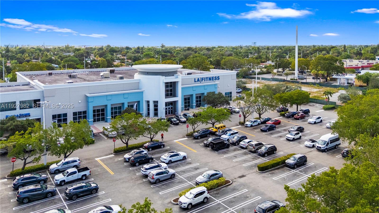 SKYLOFTS CONDO - Residential