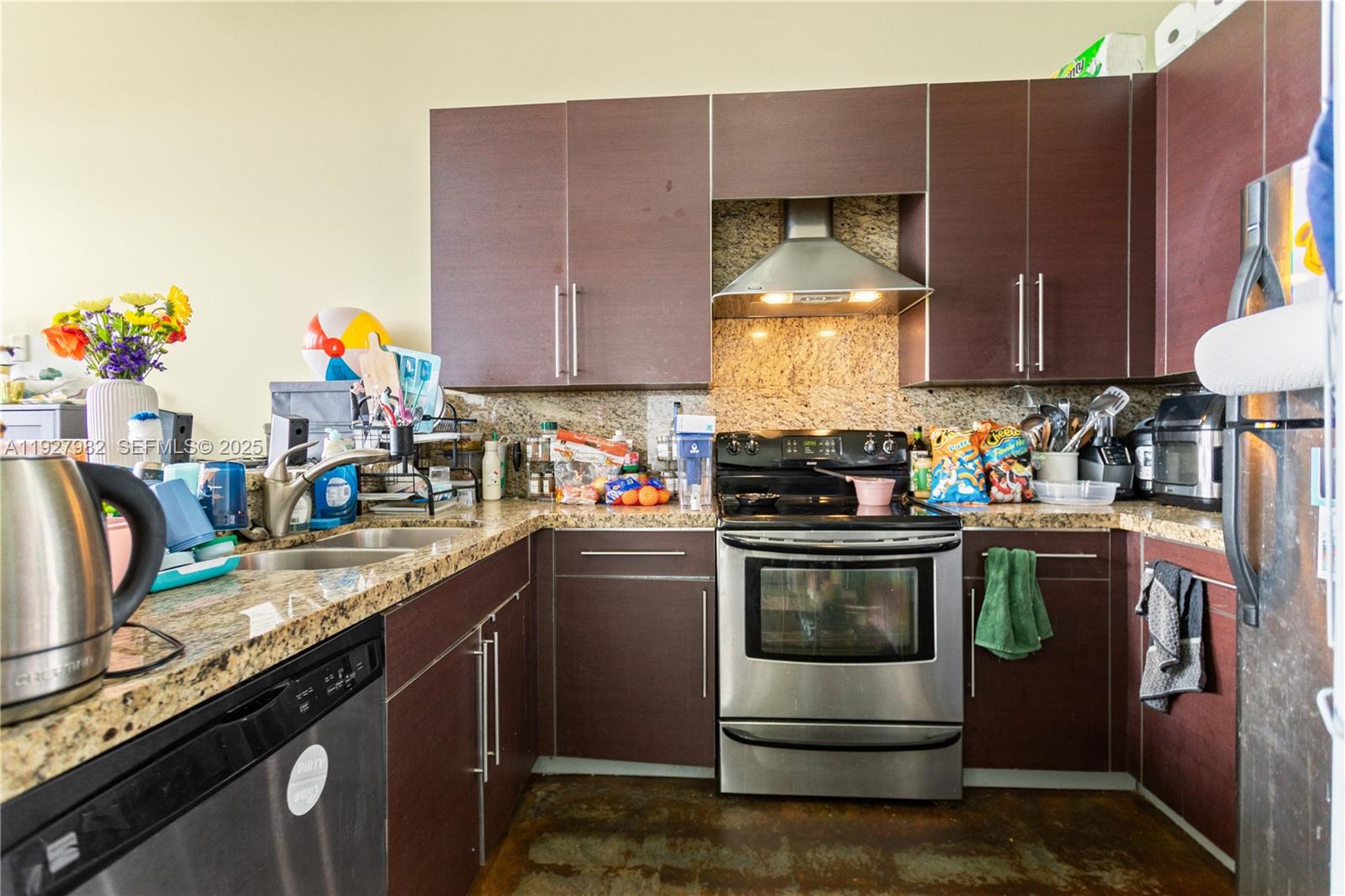 SKYLOFTS CONDO - Residential