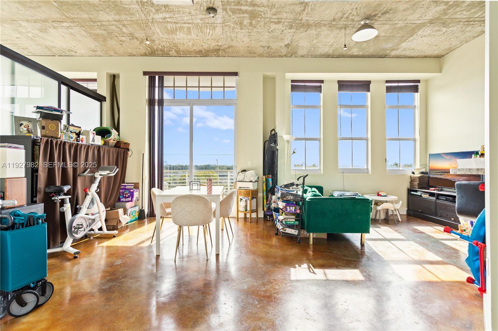 SKYLOFTS CONDO - Residential