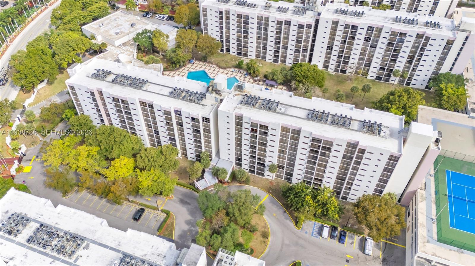 PLAZA OF AMERICAS CONDO P - Residential