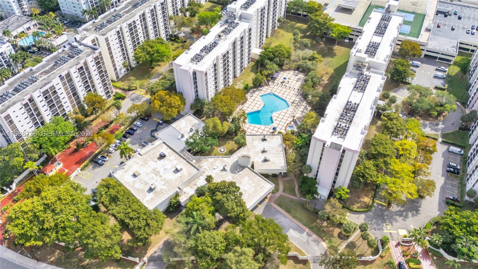 PLAZA OF AMERICAS CONDO P - Residential