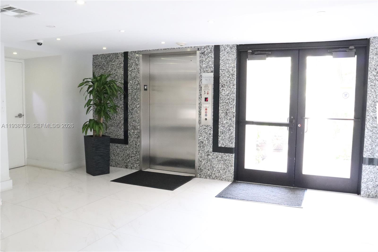 PLAZA OF AMERICAS CONDO P - Residential