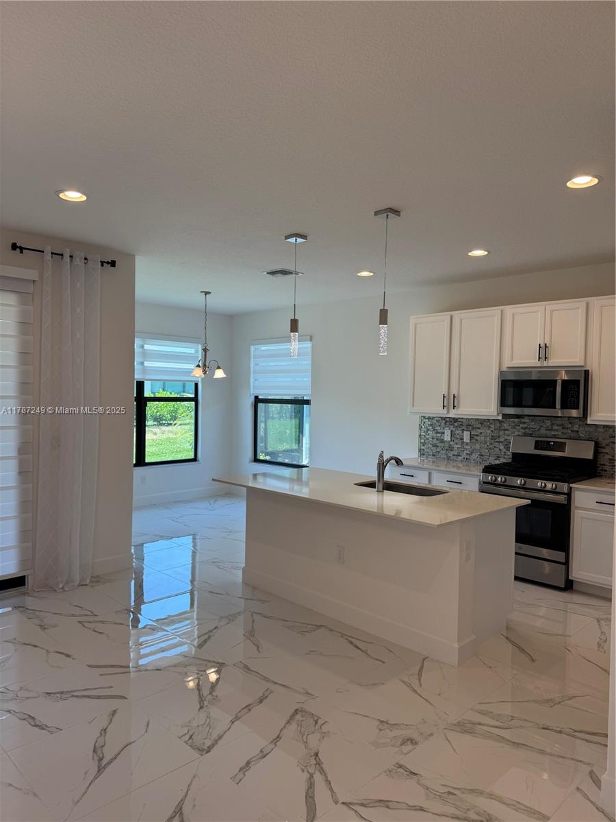 12612 SW Green Creek Dr