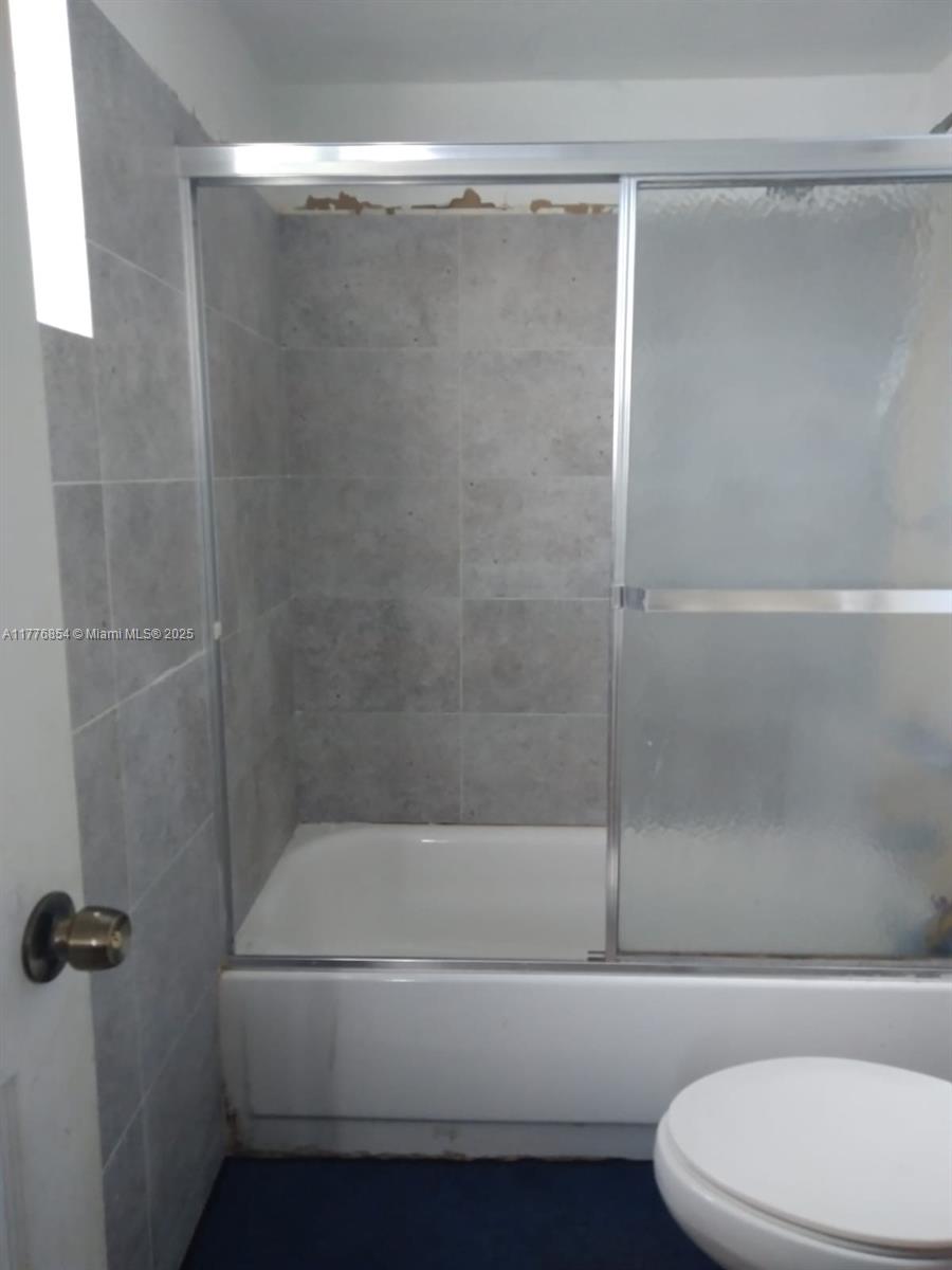 ENCLAVE AT CROWN PARK CON - Residential