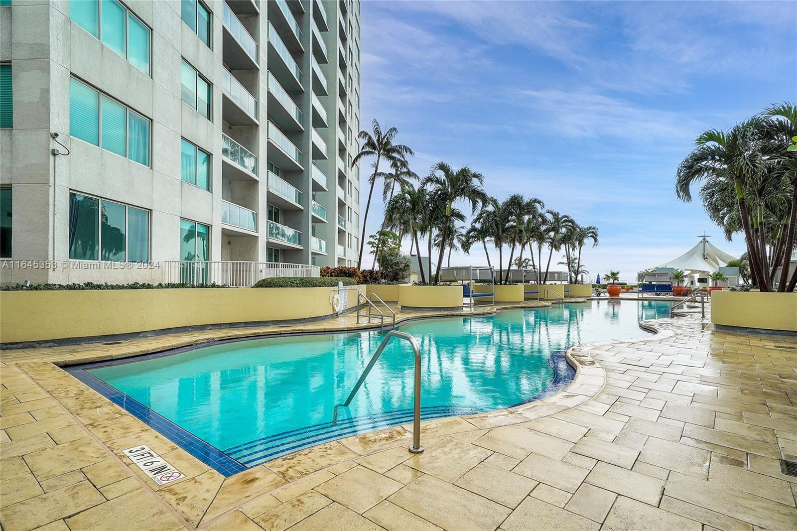 VIZCAYNE SOUTH CONDO - Residential Lease