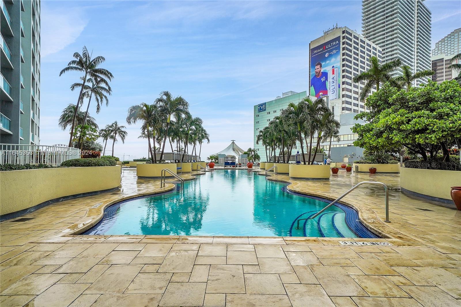 VIZCAYNE SOUTH CONDO - Residential Lease