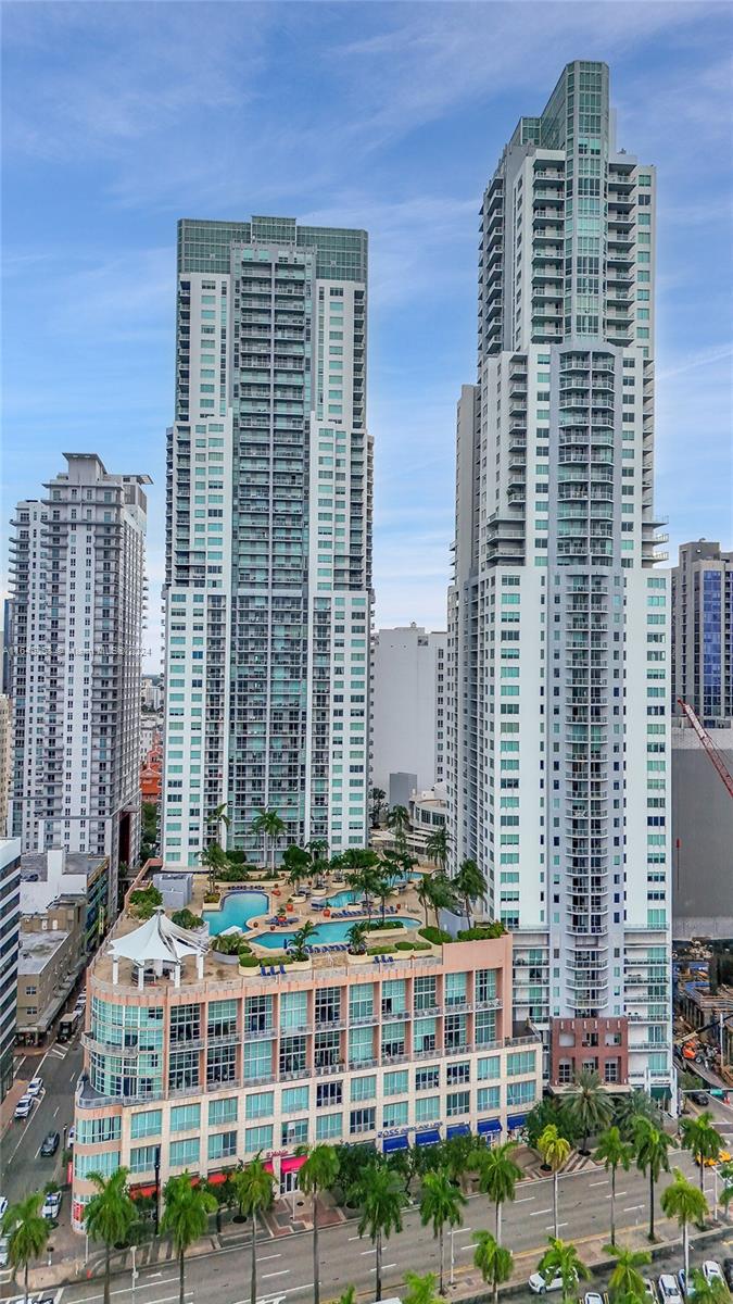 VIZCAYNE SOUTH CONDO - Residential Lease