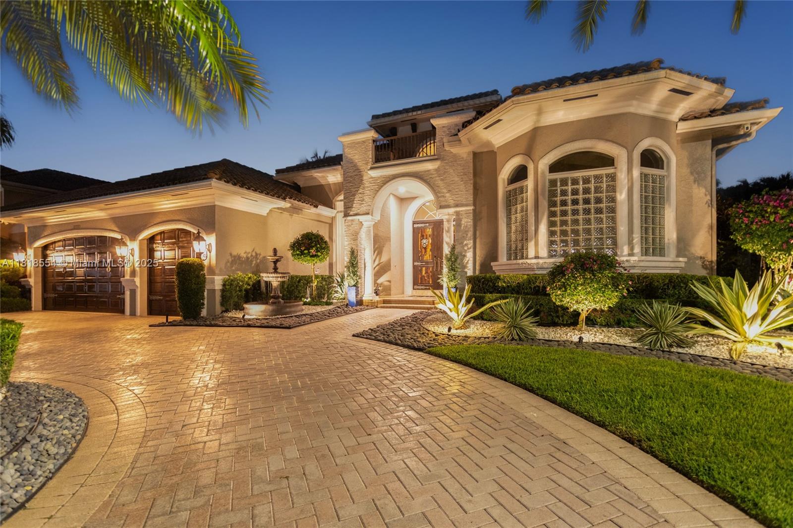 Property for Sale at 10985 Canary Island Ct, Plantation, Miami-Dade County, Florida - Bedrooms: 4 
Bathrooms: 3  - $1,699,900