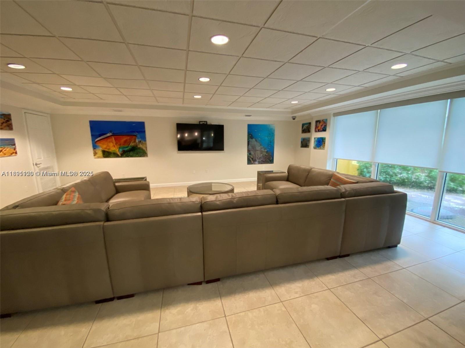 PINE CREST VILLAGE II AT - Residential Lease