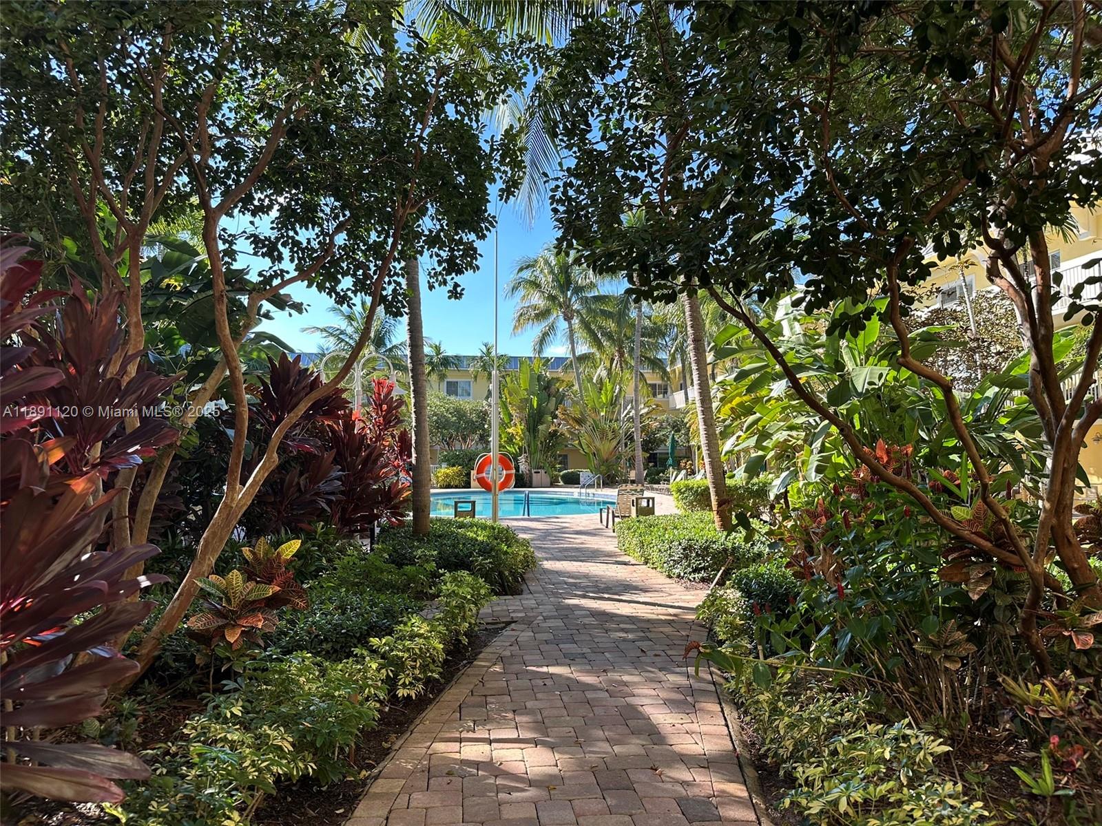 PINE CREST VILLAGE II AT - Residential Lease