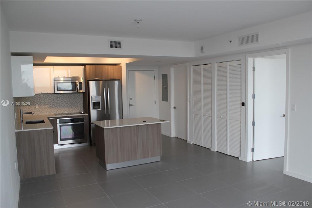 5252 PASEO CONDOMINIUM - Residential Lease