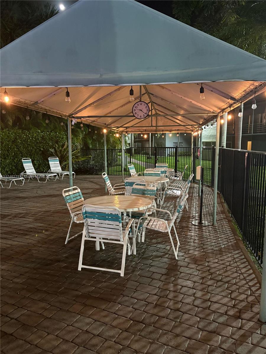 FAIRWAYS ROYALE CONDO - Residential