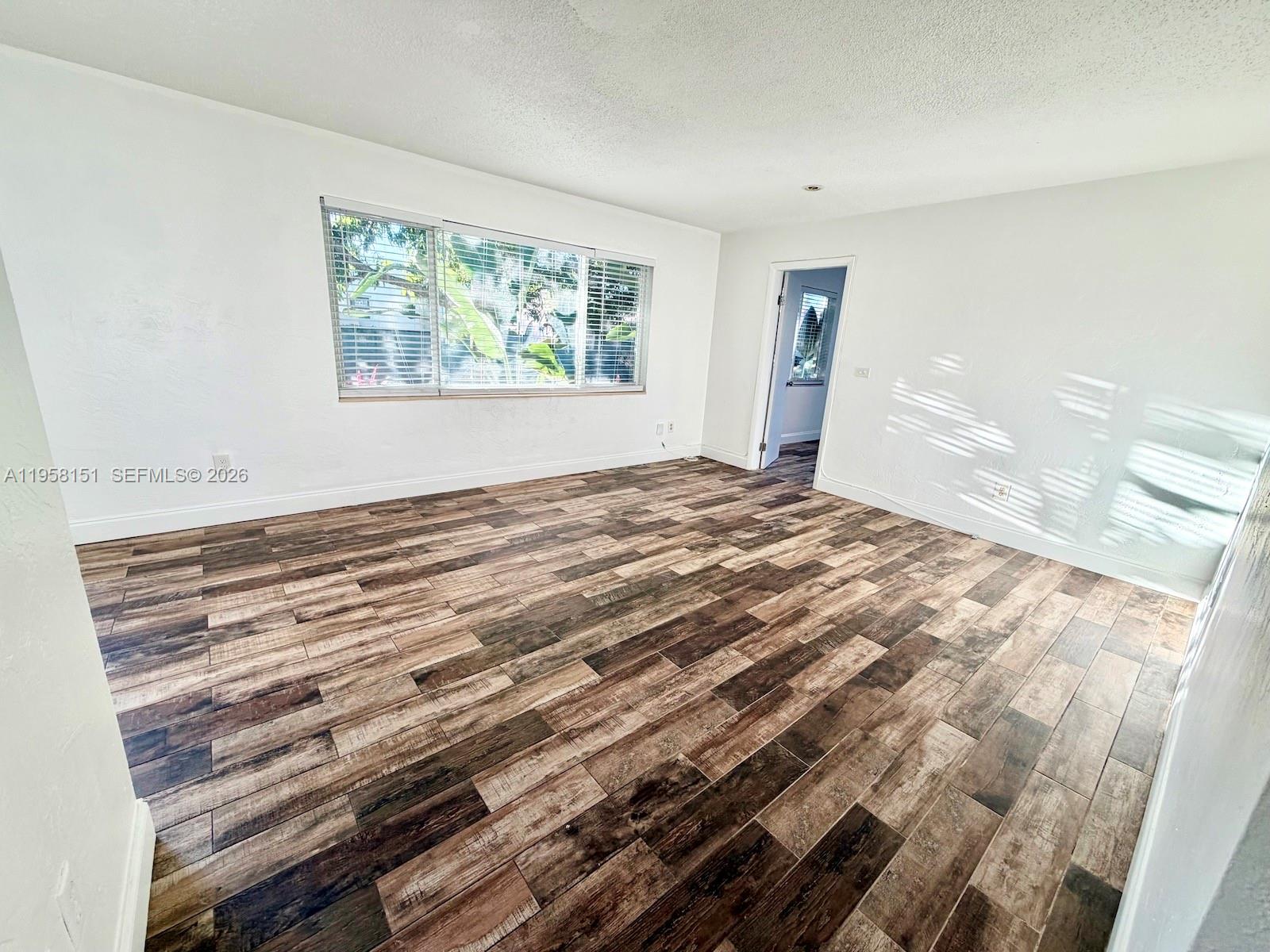 LAWRENCE EST LAND COS SUB - Residential Lease