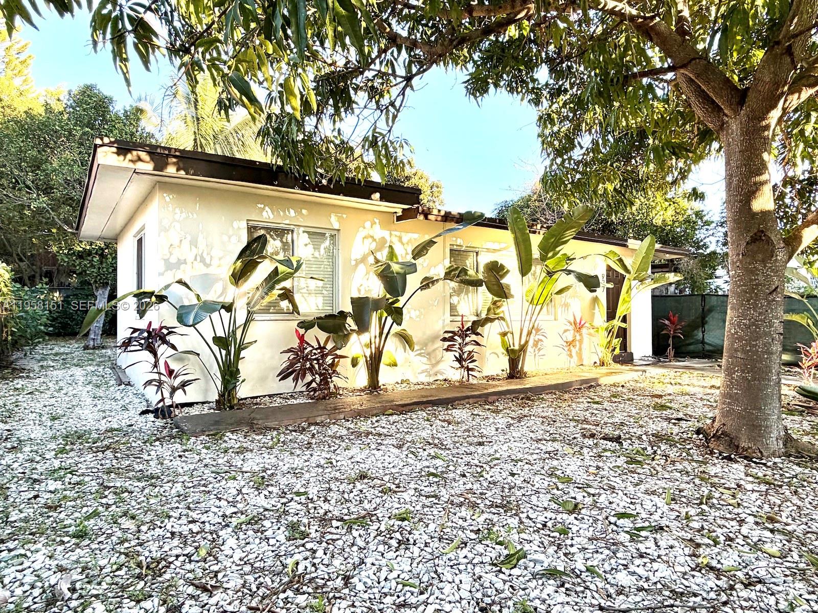 LAWRENCE EST LAND COS SUB - Residential Lease