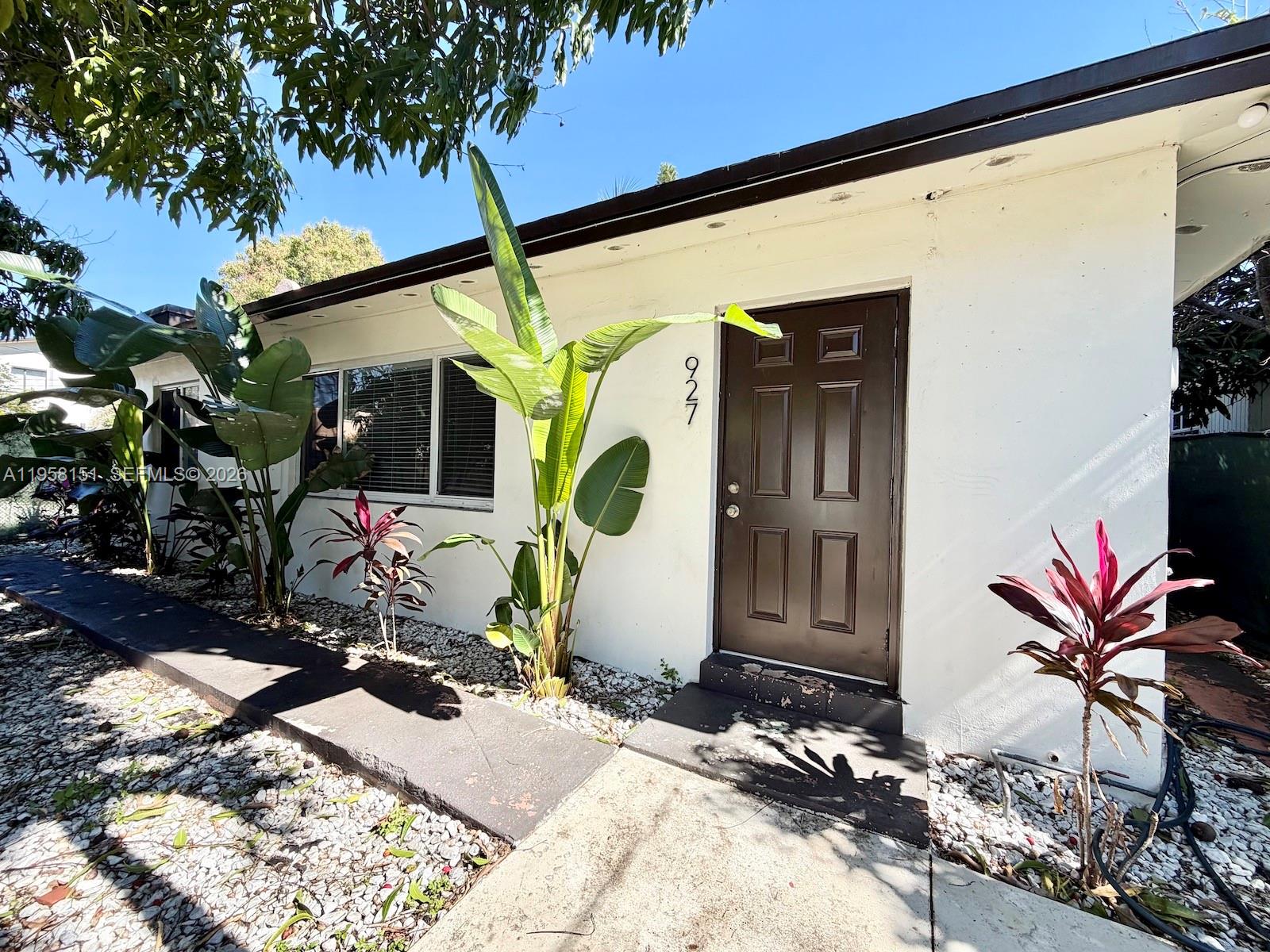 LAWRENCE EST LAND COS SUB - Residential Lease